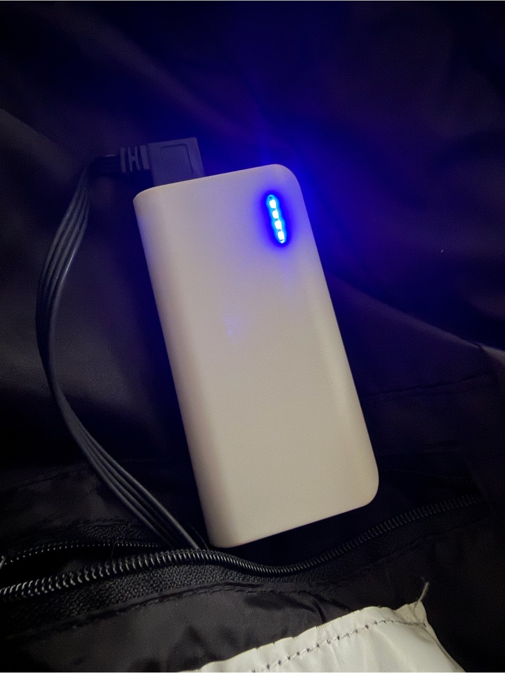 Unbranded Black Heated Vest Battery Power Bank L fits medium - Picture 10 of 10